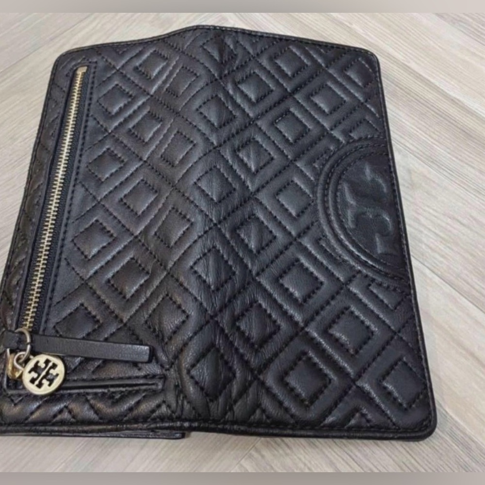 Tory Burch Black Quilted Women's Wallet - Picture 5 of 5